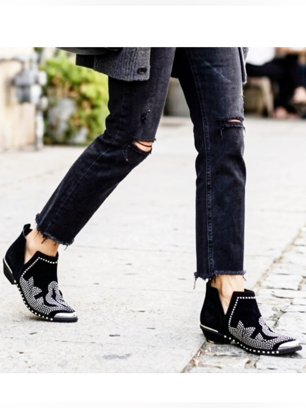 {Jeffery Campbell}”RARE” Oxnard Silver Studded Suede Booties